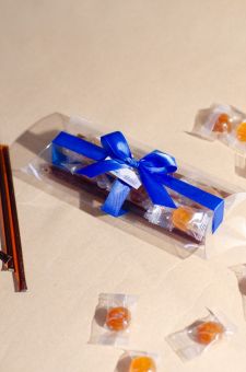Manuka Lozenges and Honeystix Pillow Gift