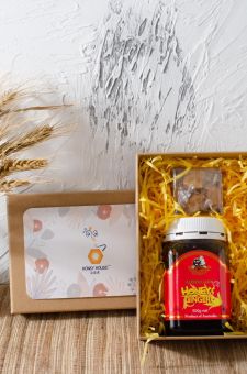 Honey with Ginger and Manuka Lozenges Gift Set